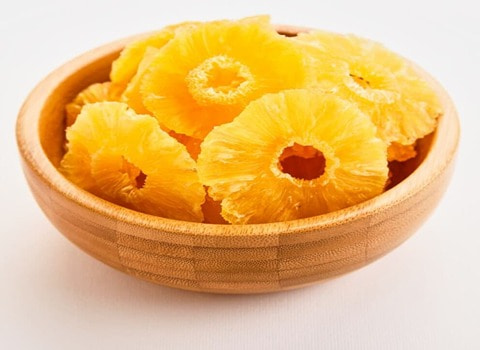 تصویر 2 از آناناس خشک شده خانگی با روش خشک کردن استاندارد